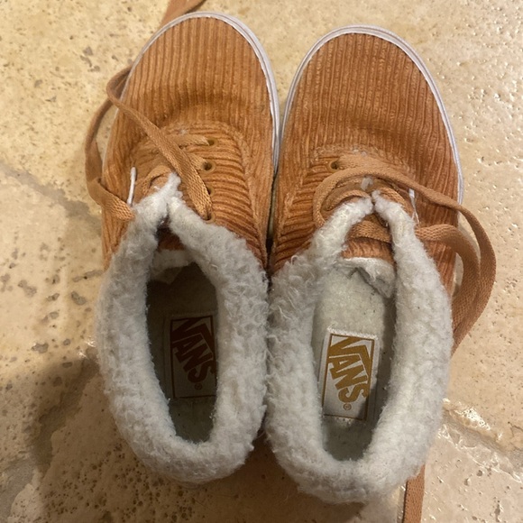 Shearling Vans sz 2 - Picture 3 of 4